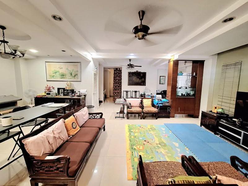 2-storey Terraced House for Sale in Kota Kemuning (Shah Alam) - Mohd Aizat Saiful Bahri - Living Room - PropertyGuru.com.my