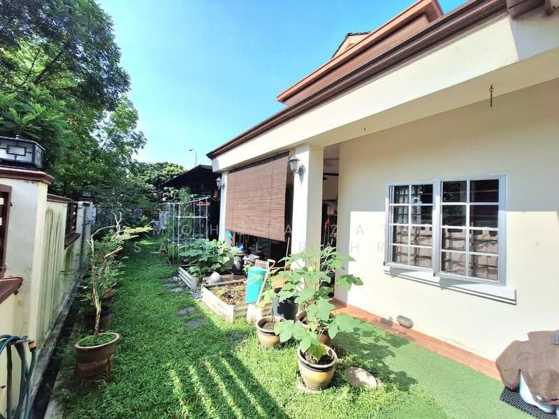 2-storey Terraced House for Sale in Kota Kemuning (Shah Alam) - Mohd Aizat Saiful Bahri - Exterior - PropertyGuru.com.my