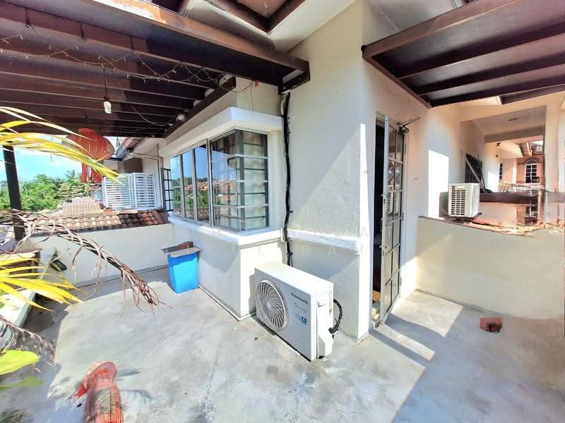 2-storey Terraced House for Sale in Kota Kemuning (Shah Alam) - Mohd Aizat Saiful Bahri - Balcony - PropertyGuru.com.my