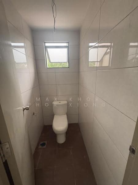 Shop / Office for Rent in Klang (Selangor) - Max Khor Phor xiong - Bathroom - PropertyGuru.com.my