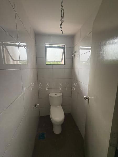 Shop / Office for Rent in Klang (Selangor) - Max Khor Phor xiong - Bathroom - PropertyGuru.com.my
