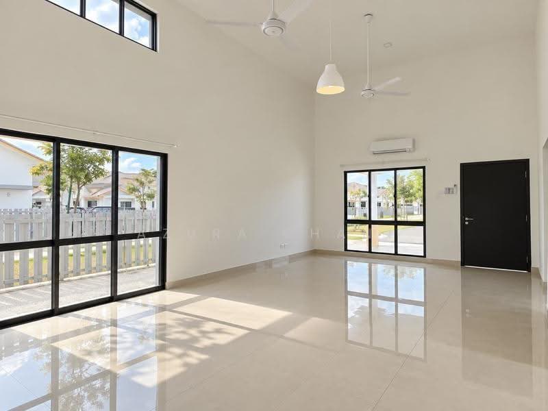 Rumah Berkembar untuk Dijual di Kepala Batas (Penang) - Azura Ghani - Living Room - PropertyGuru.com.my