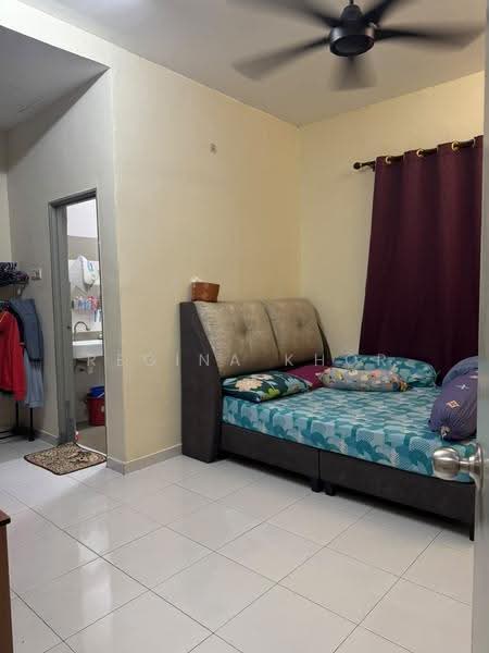 2-storey Terraced House for Sale in Taman Scientex Pasir Gudang (Pasir Gudang) - Regina Khor - Bedroom - PropertyGuru.com.my