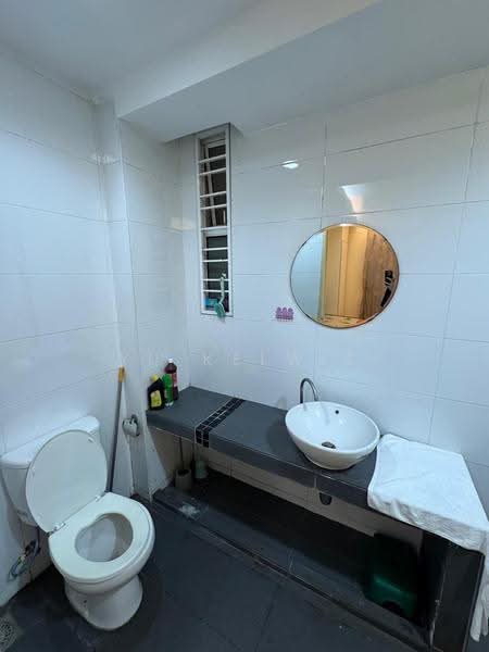Service Residence for Rent at Ritze Perdana 2 - Yu Kelwis - Bathroom - PropertyGuru.com.my