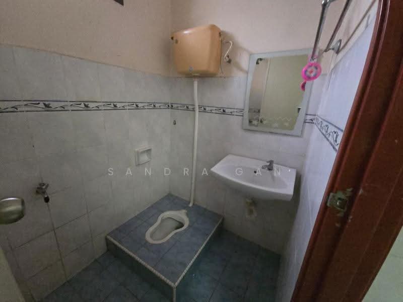 2-storey Terraced House for Sale in Taman Setia Indah (Tebrau) - Sandra Gan - Bathroom - PropertyGuru.com.my