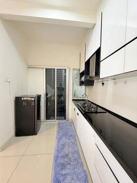Service Residence for Rent at Savanna Executive Suite @ Southville City - Muhammad Nazli Mohd Amin - Kitchen - PropertyGuru.com.my