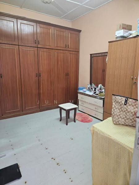 1-storey Terraced House for Sale in Kuchai Lama (Kuala Lumpur) - Jun Ming - Bedroom - PropertyGuru.com.my