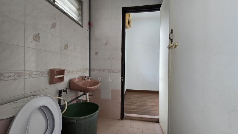 2-storey Terraced House for Sale in Bandar Tasik Selatan (Kuala Lumpur) - Rehvus Tan - Bathroom - PropertyGuru.com.my