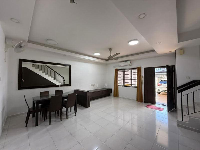 Rumah Teres 2-Tingkat untuk Disewa di Taman Setia Indah (Tebrau) - Elunna Ng - PropertyGuru.com.my