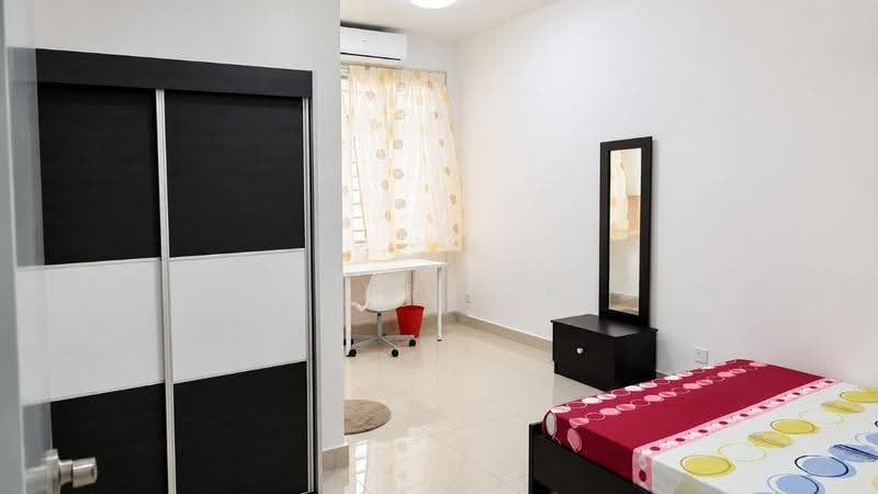 Townhouse for Sale in Bandar Saujana Putra (Tanjong Duabelas) - Dr Shahril Nizam - Bedroom - PropertyGuru.com.my