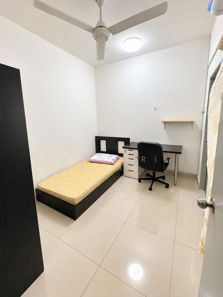 Townhouse for Sale in Bandar Saujana Putra (Tanjong Duabelas) - Dr Shahril Nizam - Bedroom - PropertyGuru.com.my