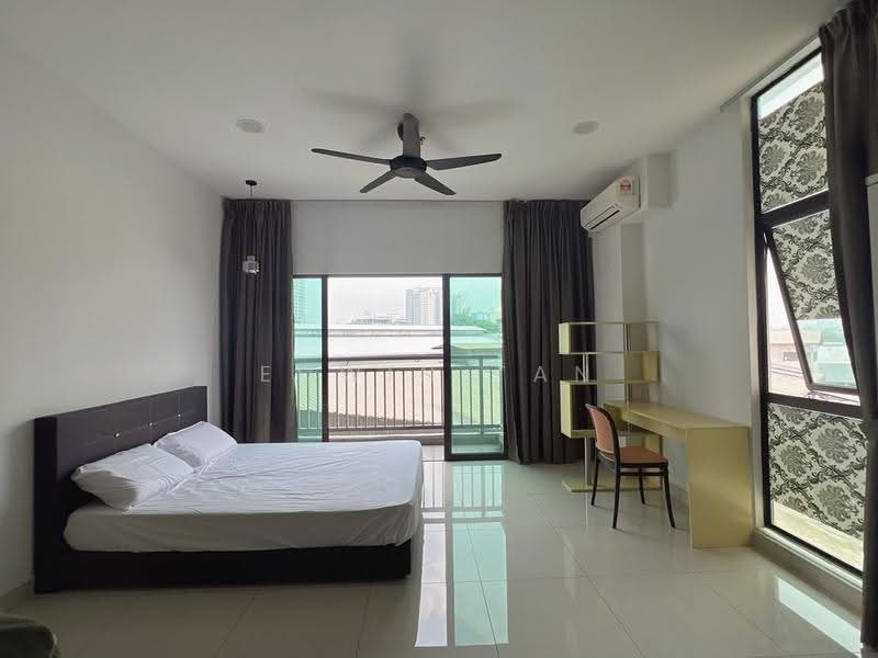 Kediaman Servis untuk Disewa di Boulevard 51 - Edwin Tan - Bedroom - PropertyGuru.com.my