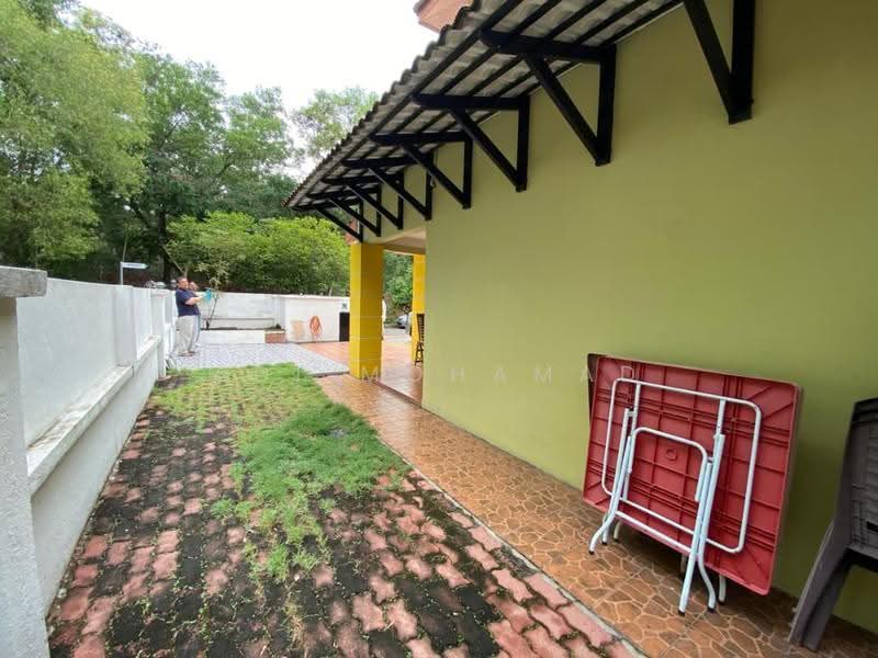 2-storey Terraced House for Sale in Bandar Bukit Mahkota (Bangi) - Adi Mohamad - Exterior - PropertyGuru.com.my