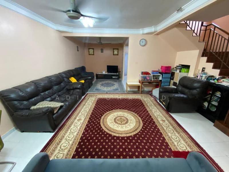 2-storey Terraced House for Sale in Bandar Bukit Mahkota (Bangi) - Adi Mohamad - Living Room - PropertyGuru.com.my