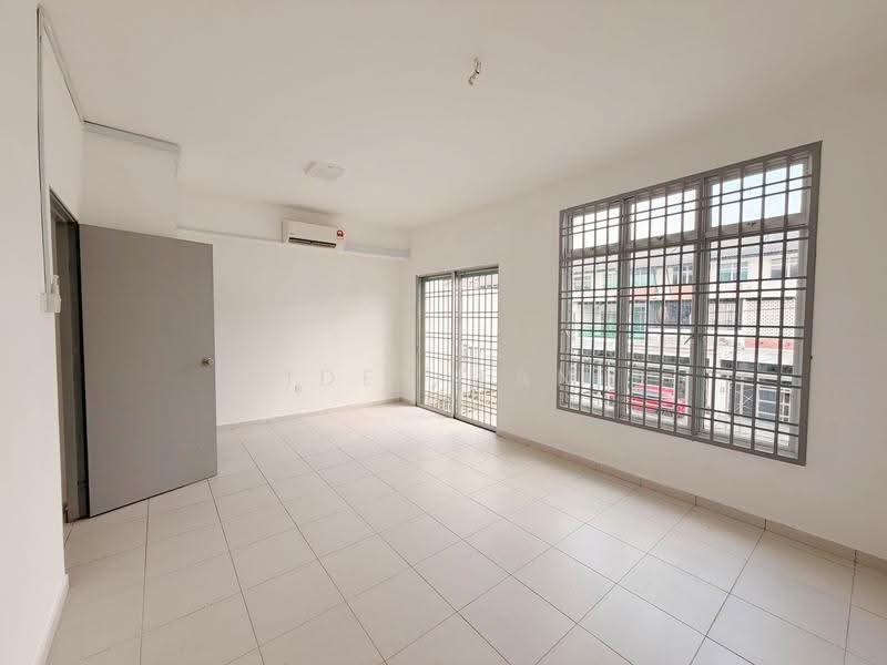 Rumah Teres 2-Tingkat untuk Dijual di Taman Scientex Utama (Senai) - Iden Tan - PropertyGuru.com.my