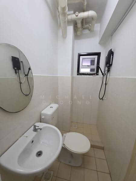 Pangsapuri untuk Dijual di Sri Dahlia - Michael Choong - Bathroom - PropertyGuru.com.my