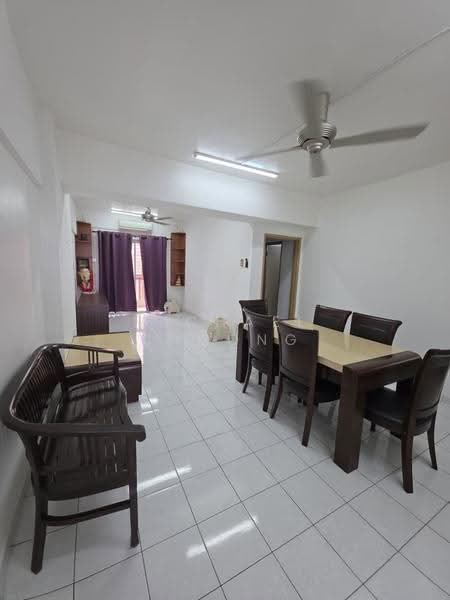 Pangsapuri untuk Dijual di Sri Dahlia - Michael Choong - Living Room - PropertyGuru.com.my