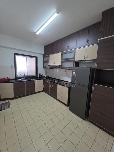 Pangsapuri untuk Dijual di Sri Dahlia - Michael Choong - Kitchen - PropertyGuru.com.my