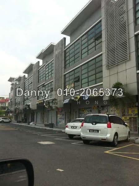 Shop for Sale in Taman Bukit Serdang (Seri Kembangan) - Kien Peng Hong - PropertyGuru.com.my