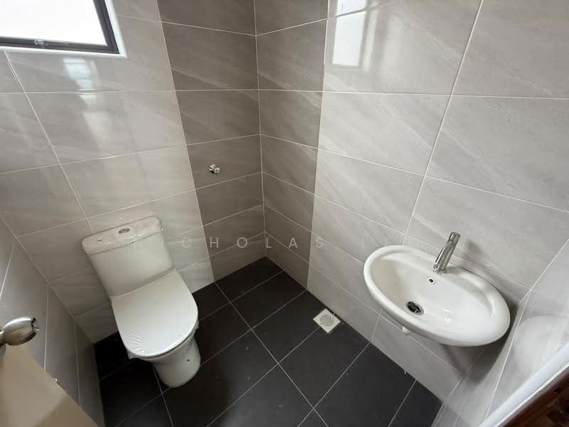 Rumah Teres 2-Tingkat untuk Dijual di Ipoh (Perak) - Nicholas Lee - Bathroom - PropertyGuru.com.my