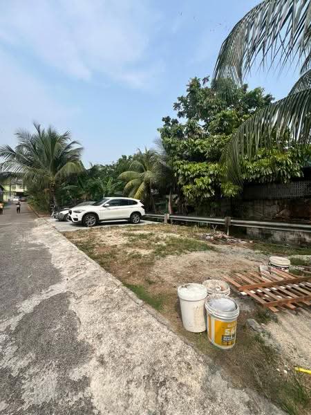 Rumah Teres 2-Tingkat untuk Dijual di Taman Puteri Wangsa (Ulu Tiram) - Joey Tay - Exterior - PropertyGuru.com.my