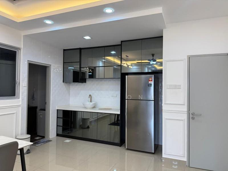Kediaman Servis untuk Disewa di SkyLake Residence - Eric Wong - Kitchen - PropertyGuru.com.my