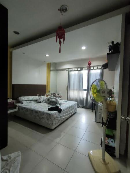 Service Residence for Sale at D'Alamanda - Kelvin . - Bedroom - PropertyGuru.com.my