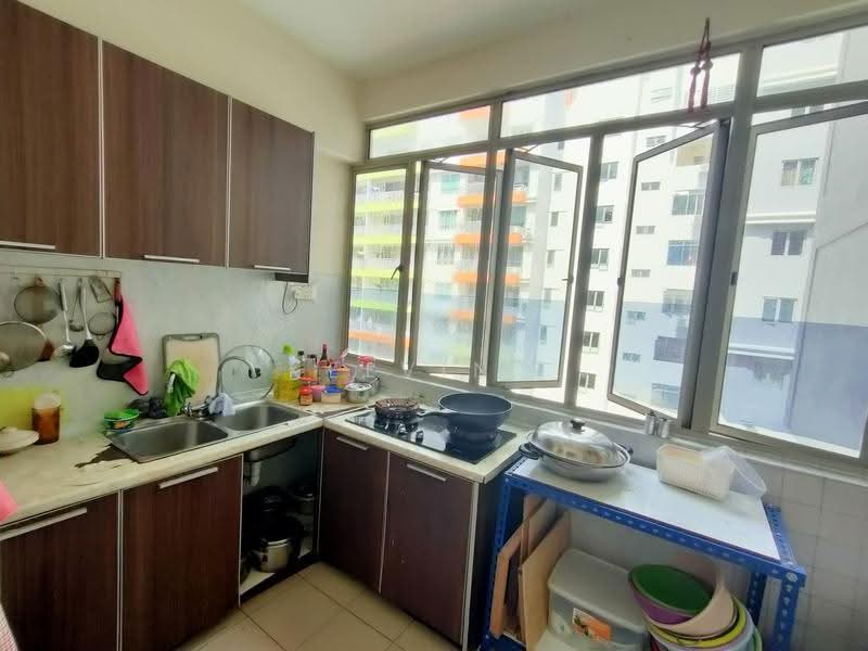 Service Residence for Sale at D'Alamanda - Kelvin . - Kitchen - PropertyGuru.com.my
