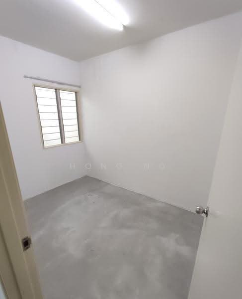 Flat for Rent at Pangsapuri Sentosa - Hong Ng - Interior - PropertyGuru.com.my