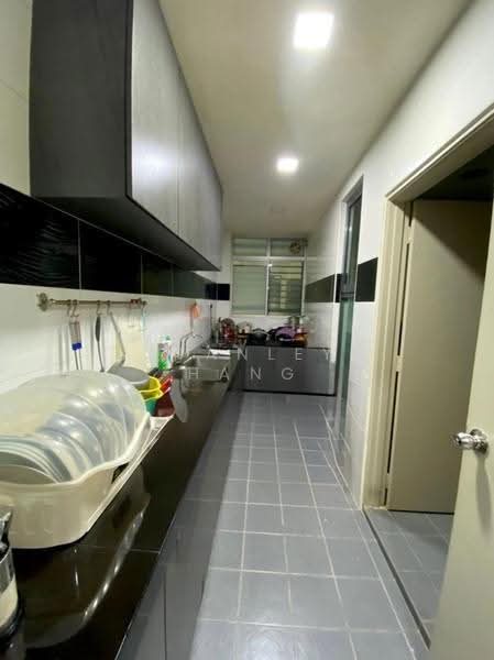 Condominium for Sale at Zefer Hill Residence - Stanley Hang - Kitchen - PropertyGuru.com.my