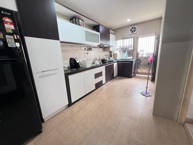 2-storey Terraced House for Sale in Taman Pulai Utama (Skudai) - Iden Tan - Kitchen - PropertyGuru.com.my