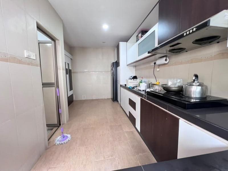 2-storey Terraced House for Sale in Taman Pulai Utama (Skudai) - Iden Tan - Kitchen - PropertyGuru.com.my