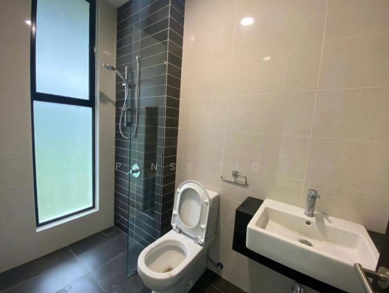 Rumah Berkembar untuk Dijual di Iskandar Puteri (Nusajaya) (Johor) - Pansy Teo - Bathroom - PropertyGuru.com.my