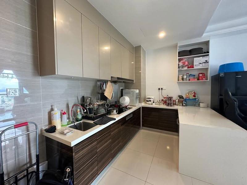 Condominium for Sale at R&F Princess Cove Phase 2-Seine Region - Leo Sam - Kitchen - PropertyGuru.com.my