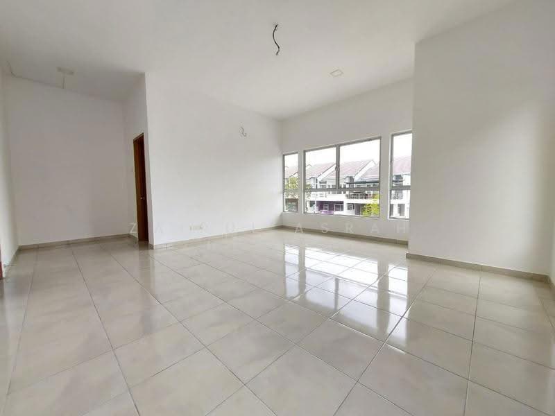 Rumah Teres 2-Tingkat untuk Dijual di Bandar Baru Bangi (Selangor) - Zairul Asrah Zulkefli - Living Room - PropertyGuru.com.my