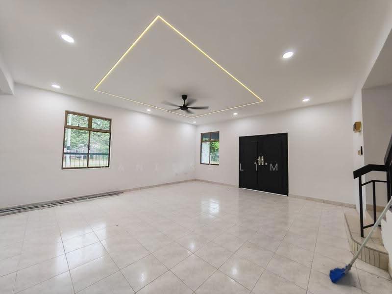Rumah Teres 2-Tingkat untuk Dijual di Taman Puteri Wangsa (Ulu Tiram) - Vanessa Lim - Living Room - PropertyGuru.com.my