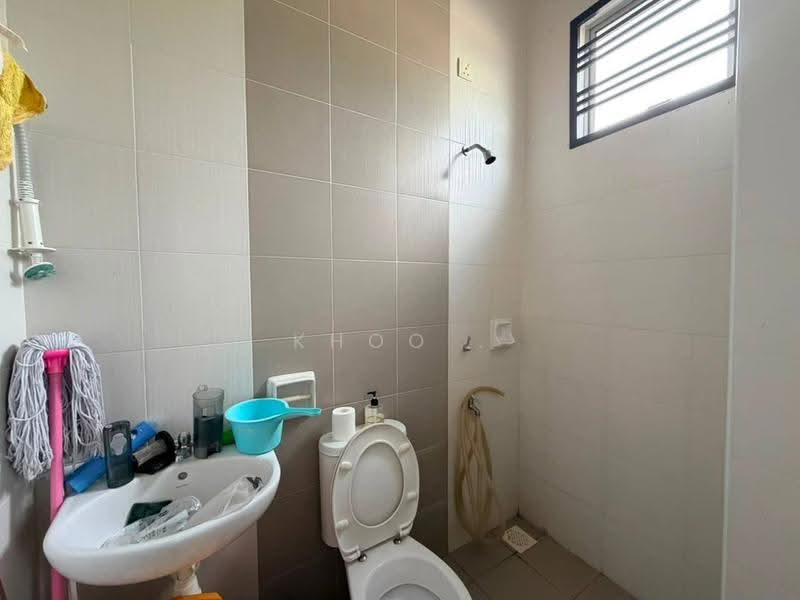 Terraced House for Sale in Skudai (Johor) - Khoo . - Bathroom - PropertyGuru.com.my