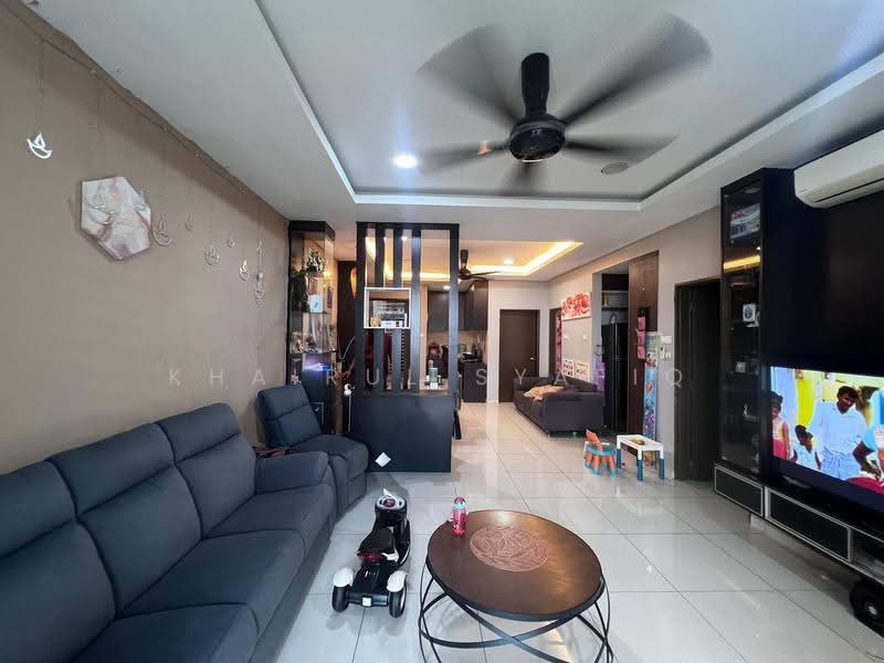 Kediaman Servis untuk Dijual di Suria Putra - Khairul Syafiq - Living Room - PropertyGuru.com.my