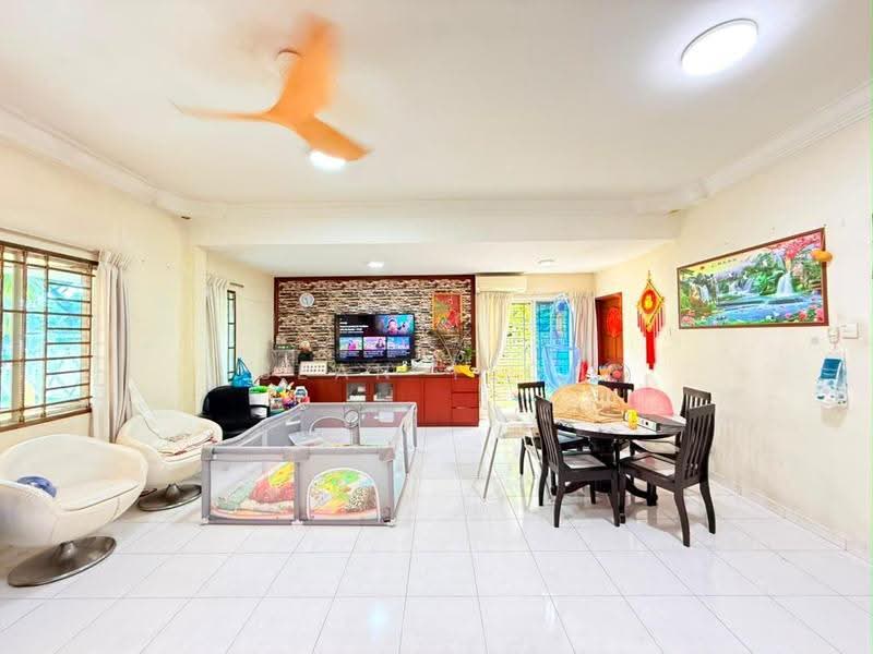2-storey Terraced House for Sale in Taman Setia Indah (Tebrau) - Sean Yeoh - Living Room - PropertyGuru.com.my