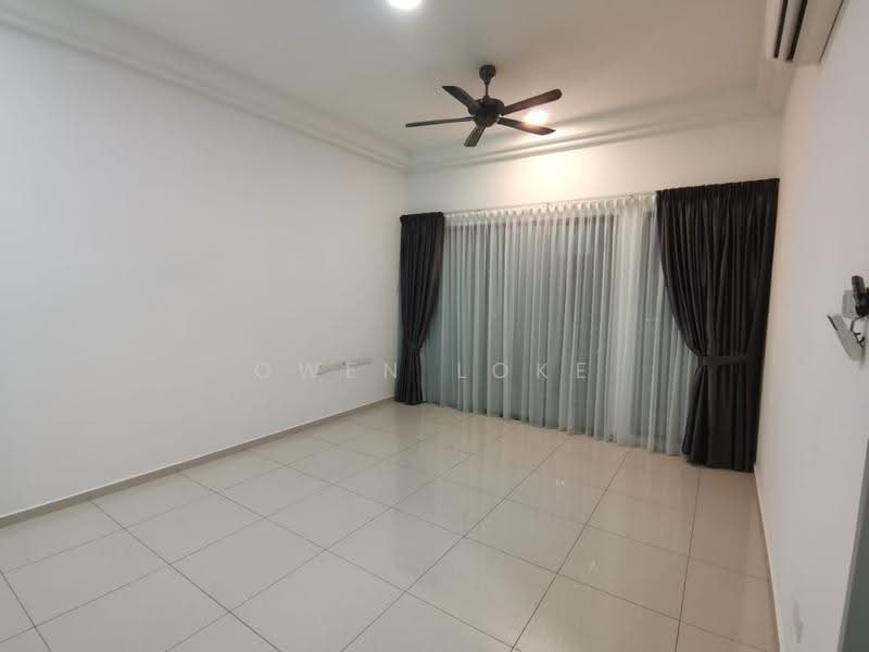 Kediaman Servis untuk Disewa di PJ Midtown - Owen Loke - Living Room - PropertyGuru.com.my