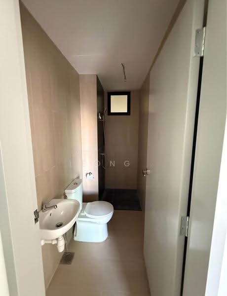 Condominium for Sale at D' Starlingtton - Leong . - Bathroom - PropertyGuru.com.my