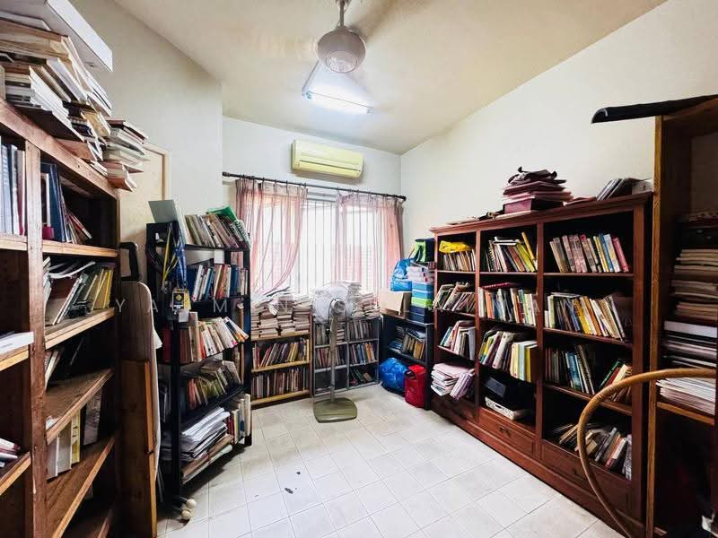 Rumah Teres 2-Tingkat untuk Dijual di Kota Damansara (Selangor) - Yasmin Sulaiman - Study - PropertyGuru.com.my