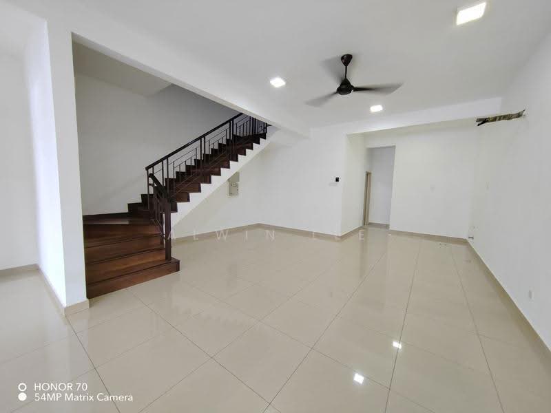 2-storey Terraced House for Sale in Bandar Bukit Raja (Klang) - Alwin Lee - Living Room - PropertyGuru.com.my