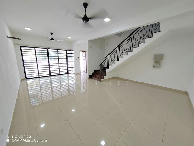 2-storey Terraced House for Sale in Bandar Bukit Raja (Klang) - Alwin Lee - Living Room - PropertyGuru.com.my