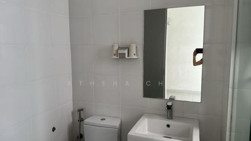Kediaman Servis untuk Disewa di Mesahill - Athena Cho - Bathroom - PropertyGuru.com.my
