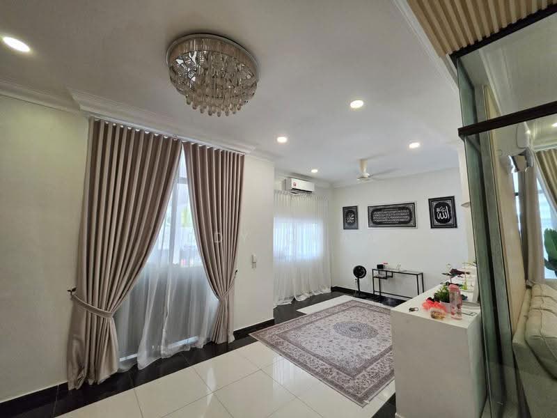 Cluster House for Sale in Taman Kota Masai (Pasir Gudang) - Eddy Chan - Living Room - PropertyGuru.com.my