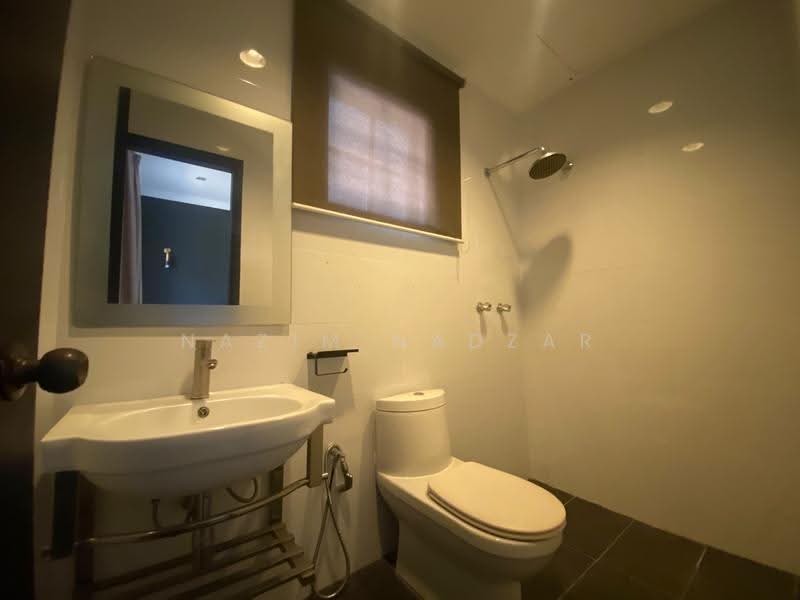 Bungalow House for Sale in Country Heights (Kajang) - Nazim Nadzar - PropertyGuru.com.my