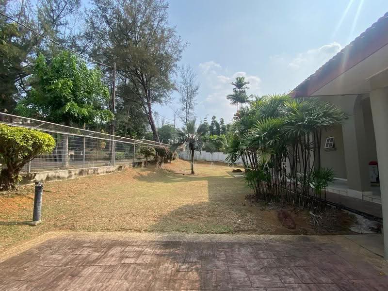 Bungalow House for Sale in Country Heights (Kajang) - Nazim Nadzar - PropertyGuru.com.my