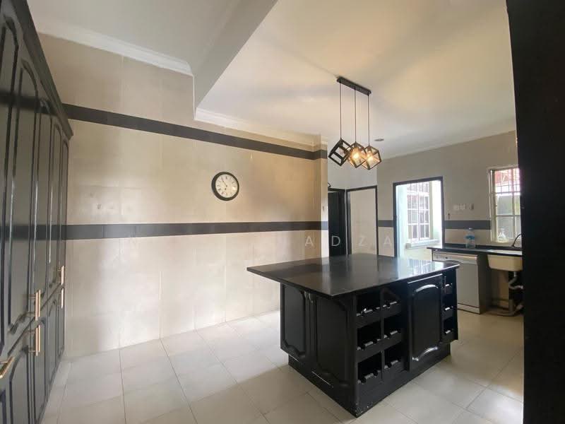 Bungalow House for Sale in Country Heights (Kajang) - Nazim Nadzar - PropertyGuru.com.my
