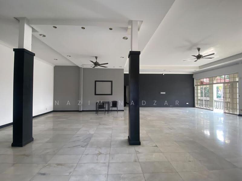 Bungalow House for Sale in Country Heights (Kajang) - Nazim Nadzar - PropertyGuru.com.my